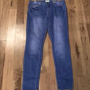 Blue “skinny fit” Mudd jeans!!